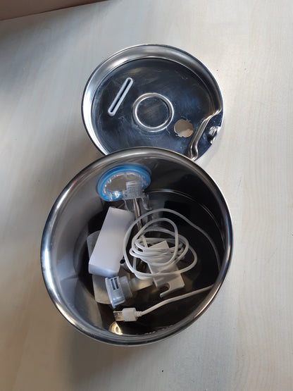 256440 - SHATËRVAN UJI PËR MACE PREJ ÇELIKU INOX: Shatërvan automatik uji 2.6L me rubinet për qen të vegjël, me dritare niveli uji, material çelik inox