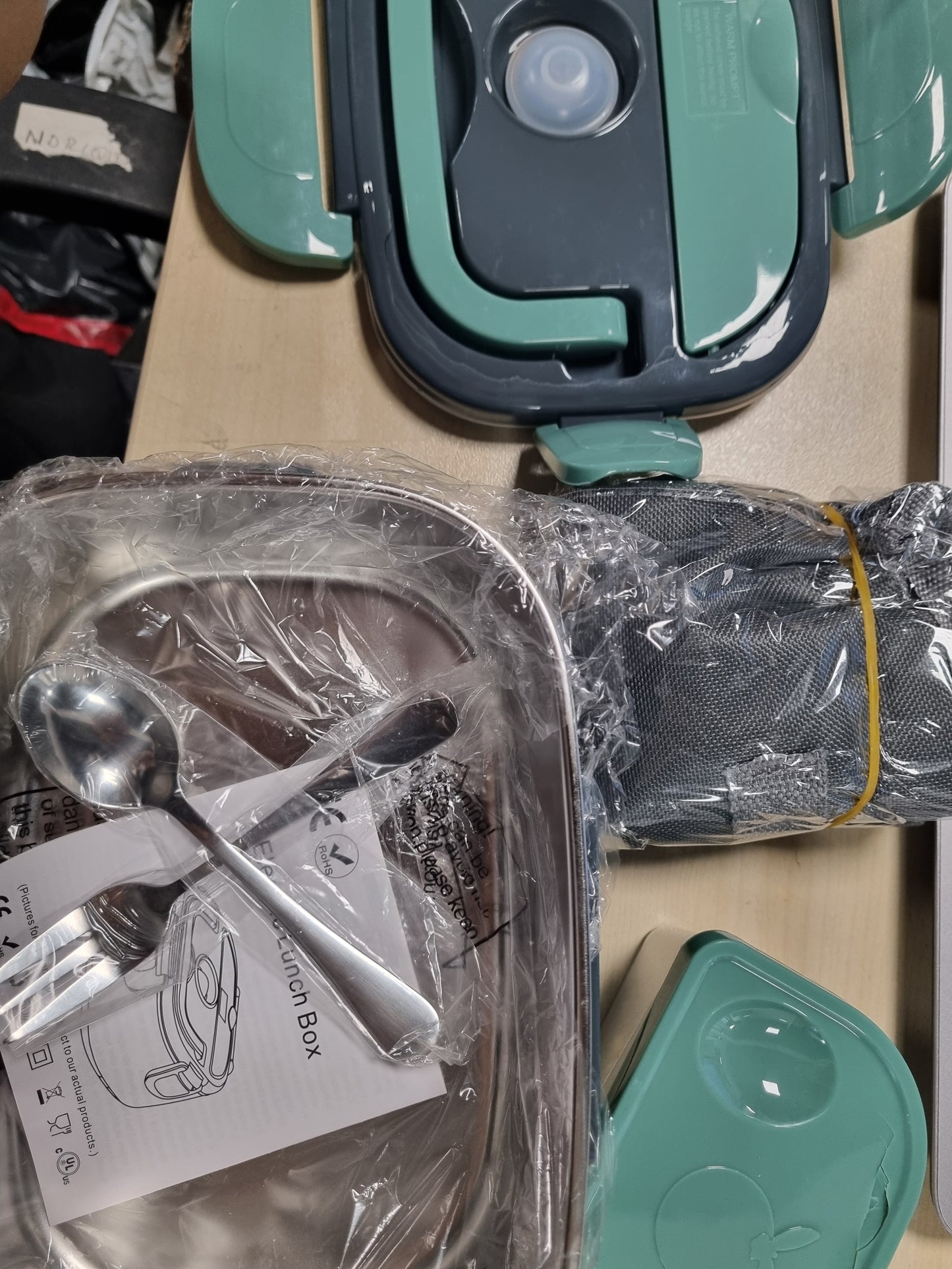 216019 - GENTRE Kuti Dreke Elektrike me Ngrohje 4-në-1, 12V/24V/220V~240V, 1.5L, 60W, Çelik Inoks