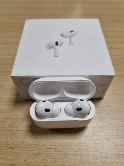 111280 - APPLE AirPods Pro, Gjenerata e 2-të, me Mbulesë MagSafe, Modeli MTJV3ZM/A