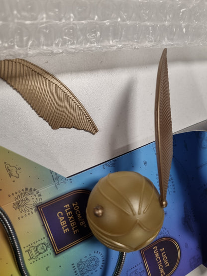 223272 - GOLDEN SNITCH Llambë Leximi me Lumi-Clip, Mall i licencuar zyrtarisht i Harry Potter, llambë me kapëse për lexim natën, funksionon me bateri
