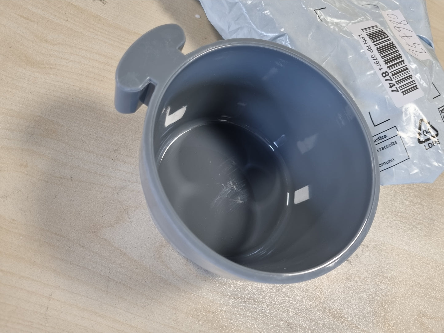 257980 - HARI Lock & Crock Ushqyes për Kafaz Zogjsh dhe Enë Uji, 591 ml, gri