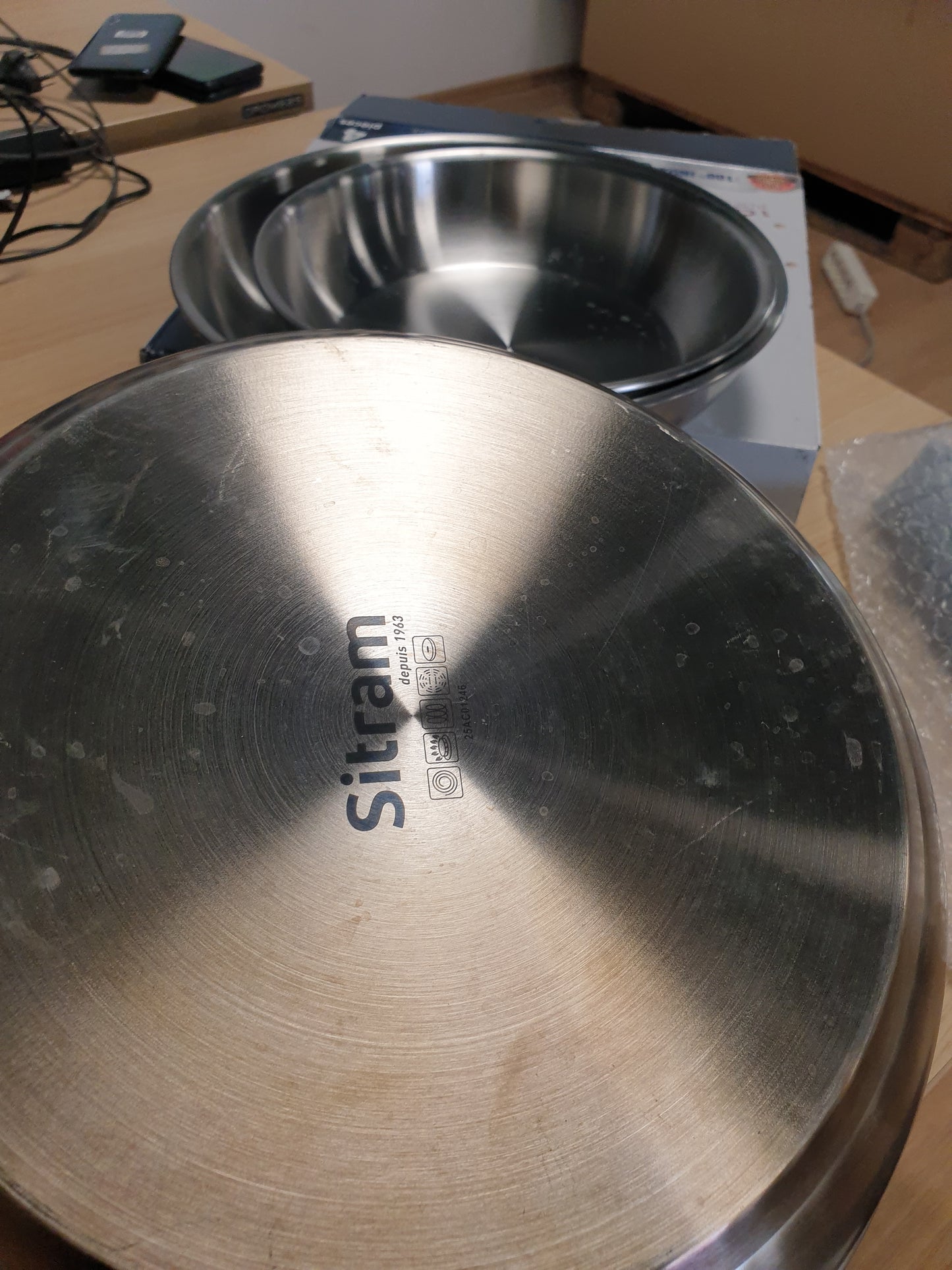 255298 - SITRAM Set me 3 Tiganë 100% Çelik Inoks ARPEGE Ø 20, 24, 28 cm, përfundim pasqyre, dorezë e lëvizshme, i përshtatshëm për të gjitha sobat, përfshirë induksionin
