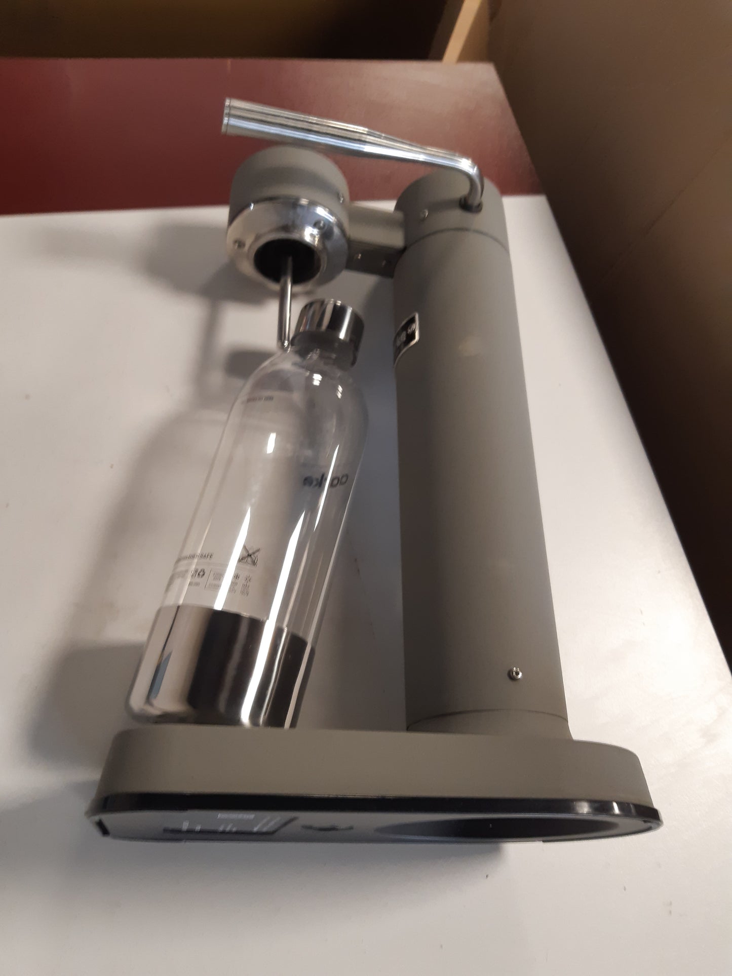 245014 - AARKE Carbonator 3 - Pajisje uji të gazuar prej çeliku inox, ngjyrë gri mat, me shishe PET 1L pa BPA, e pajtueshme me cilindra CO2 60L
