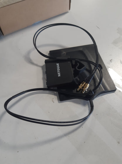 268018 - ANTENË MIMO OMNIDIREKSIONALE NETGEAR (6000451), e pajtueshme me routerat hotspot M5 (MR5200) dhe M6 (MR6150), përfshin 2 lidhës TS-9 dhe 2 lidhës SMA