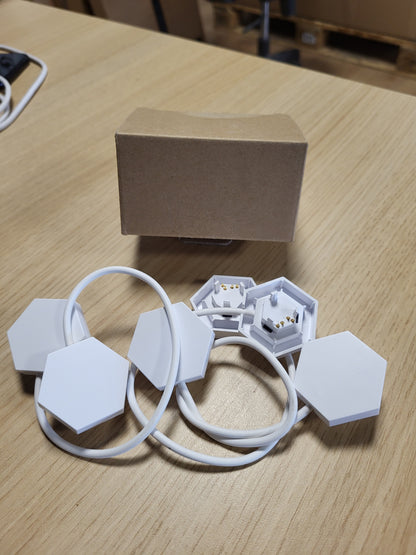 218840 - NANOLEAF Linja Fleksibël, Pako me 3, Shumëngjyrëshe (Rgbw)