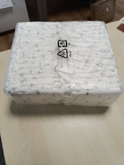 219082 - Amazon Basics Pelena për qen meshkuj, të mesme (paketë me 30 copë), të bardha
