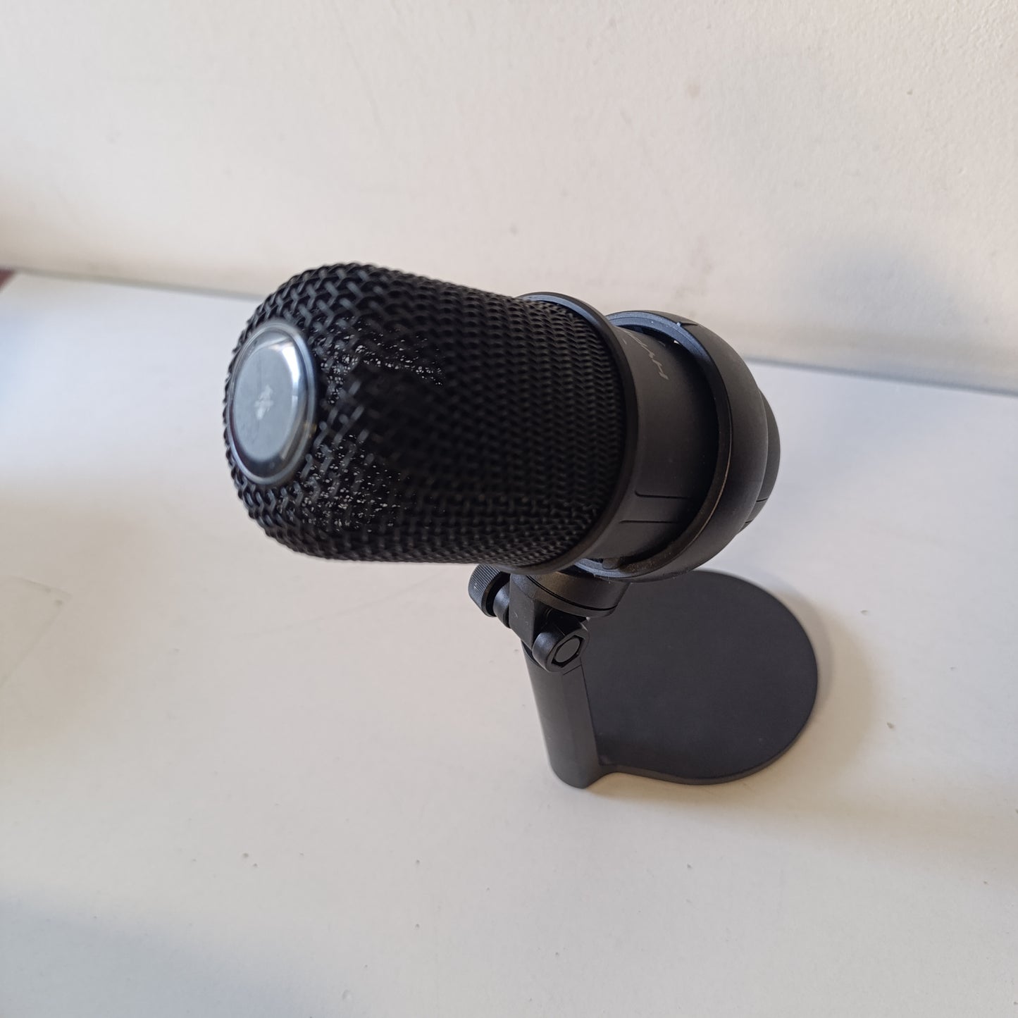 266209 - HyperX SoloCast Mikrofon USB me kondensator, për PC, PS4 dhe Mac, Sensor Heshtjeje me një Prekje, Model Polar Kardioid, për lojëra, transmetim, podkaste, Twitch, YouTube dhe Discord
