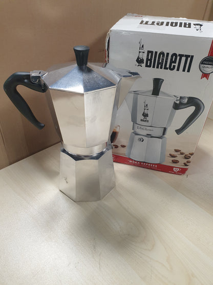 221538 - Bialetti Moka Express: Makina ikonike e kafesë për espresso, 12 gota (670ml), alumini, argjendi - Jo për induksion