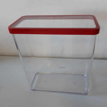 216734 - Rotho Loft Enë drejtkëndëshe 3.2l me kapak dhe vulë, plastike (SAN) pa BPA, 20.0 x 10.0 x 21.4 cm