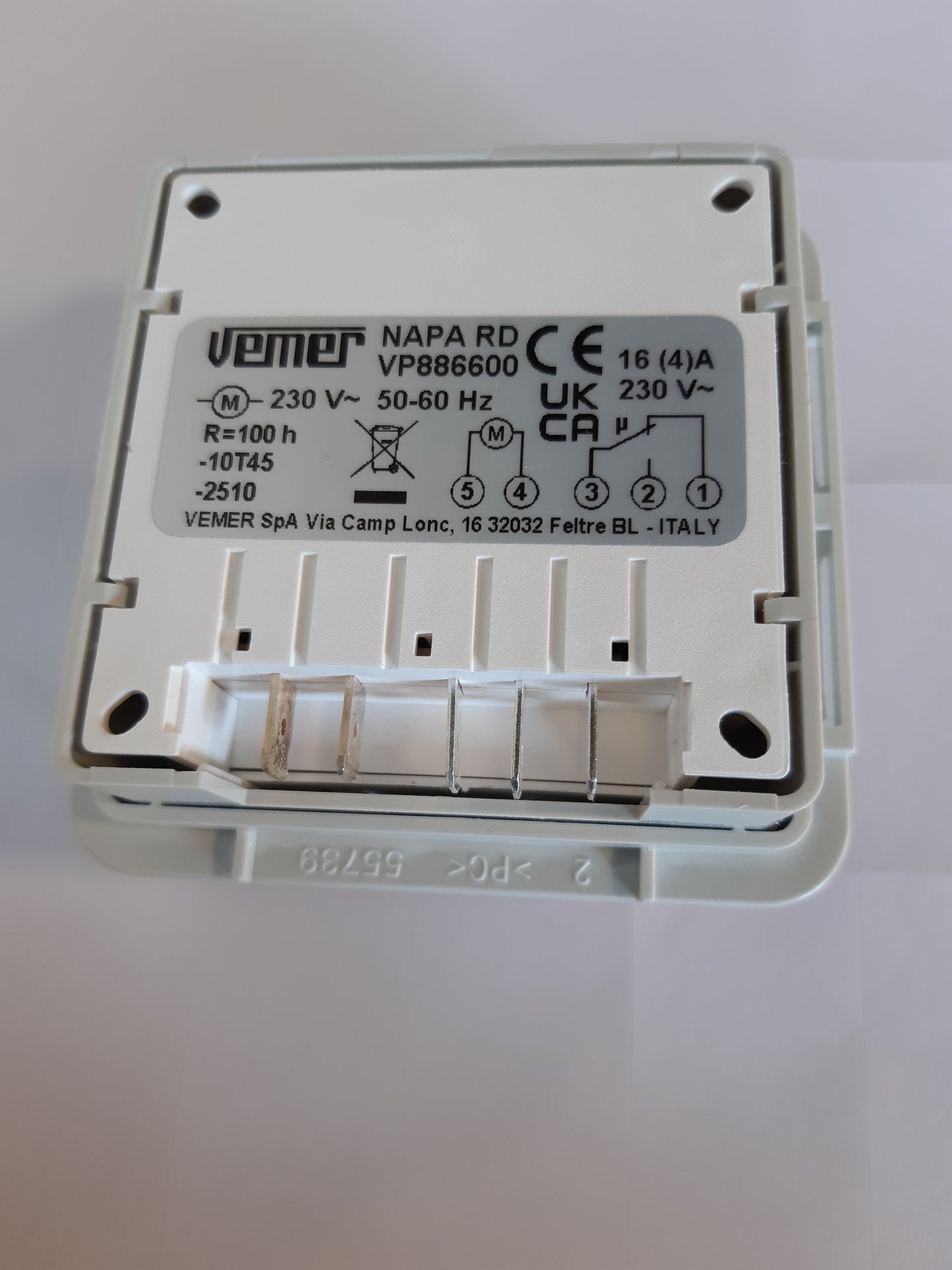 213702 - VEMER Ndërprerës Kohe Elektromekanik me Kalorës, Kohëmatës Programimi Ditor, Gri i Çelët