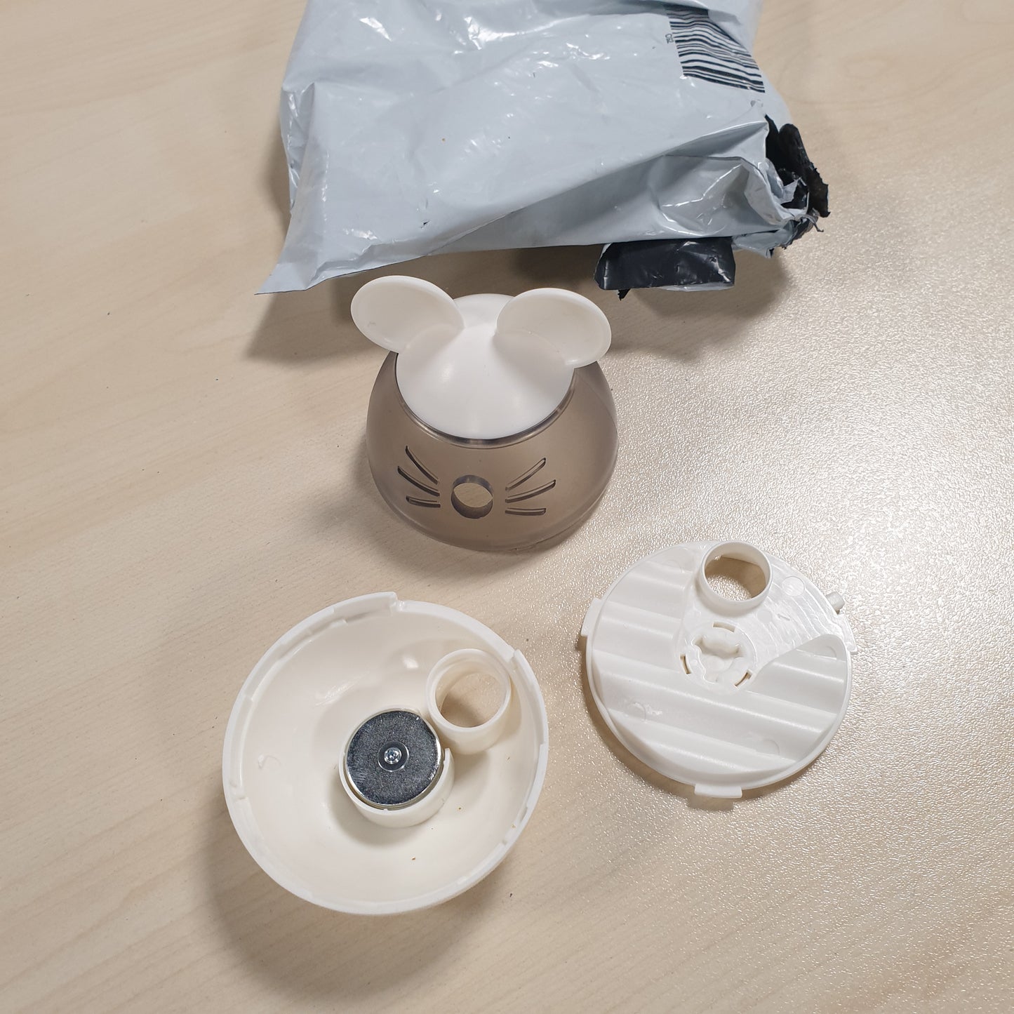 234603 - Catit Pixi Dispensator ushqimesh, për macet, dizajn miu