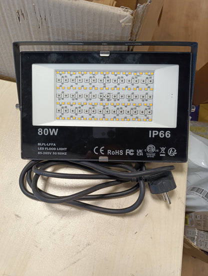 222074 - iLC Dritë LED 80W RGB, RGBW, 800W ekuivalente, 16 milionë ngjyra, kohëmatës, 2700K e bardhë e ngrohtë, IP66 rezistente ndaj ujit