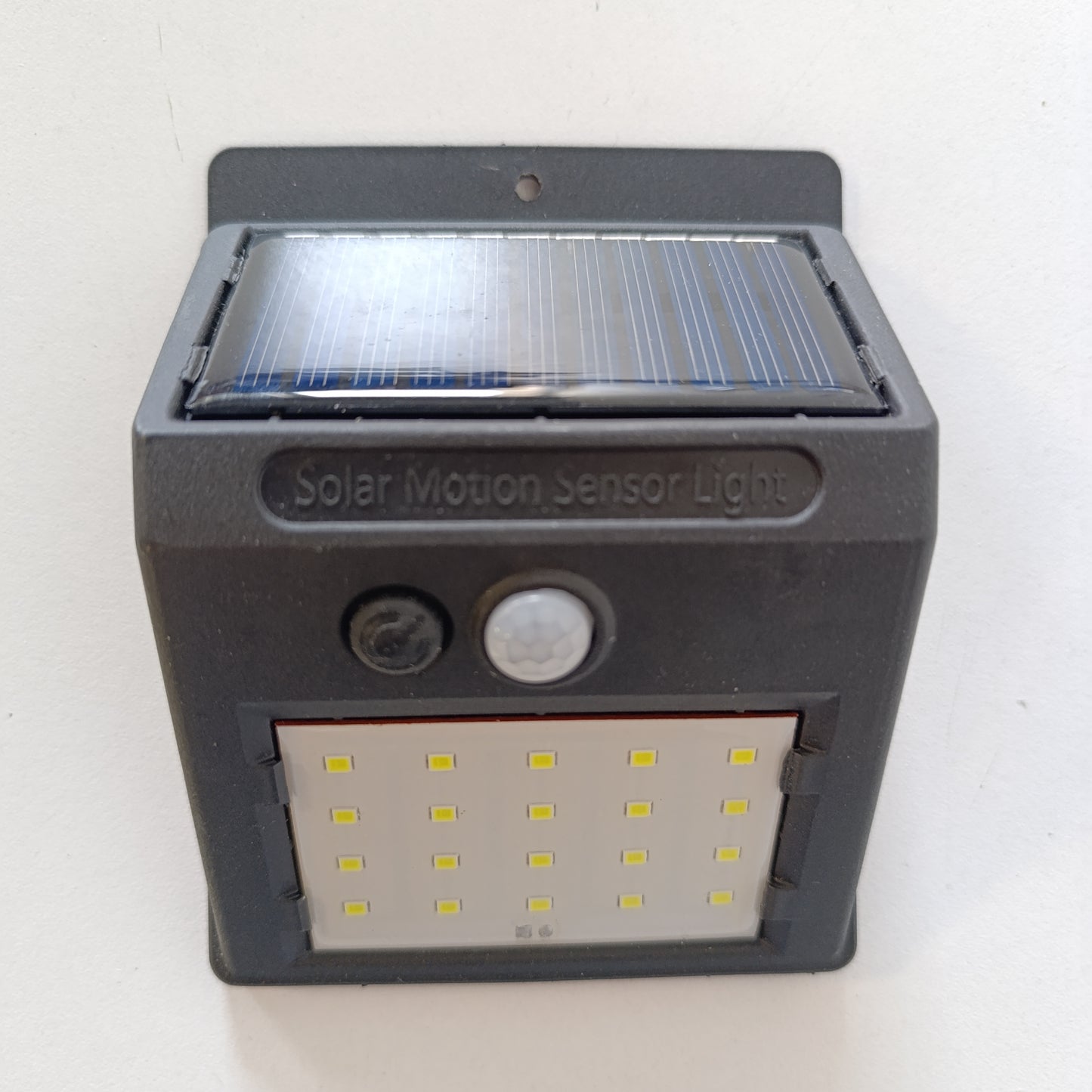 186758 - TEMPO DI SALDI Dritë Reflektuese LED 20 me Panel Diellor dhe Sensor Lëvizjeje