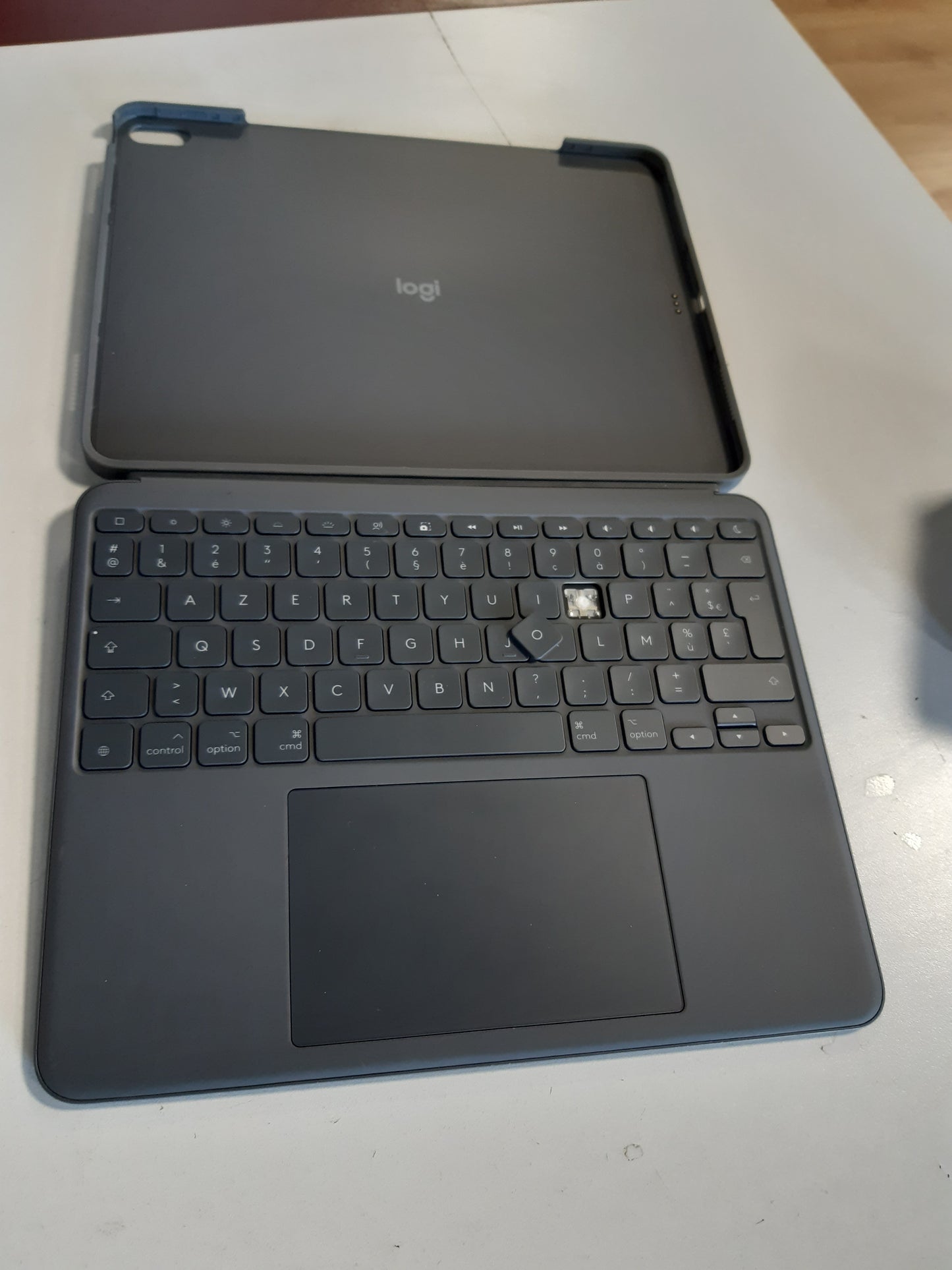 266034 - LOGITECH COMBO TOUCH - QWERTY në Mbretërinë e Bashkuar