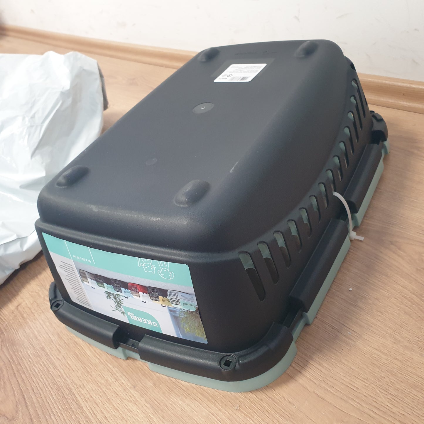 248283 - KERBL Kutia e Transportit të Kafshëve Shtëpiake Expedion, blu/e zezë, 45x30x30 cm, plastik, për qen të vegjël dhe mace