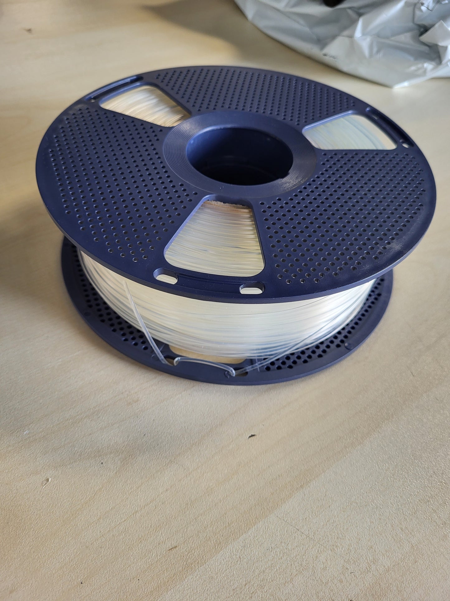 269303 - Filament për printer 3D SUNLU PLA Plus, 1.75 mm, Bobinë 1 kg, E Bardhë Transparente