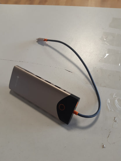 268207 - NOVOO Stacion Dokimi, USB-C, 15-në-1, 2 HDMI 4K@60Hz, VGA, USB-C/A 5Gbps, Lexues SD/TF, Gigabit Ethernet, Ekran i Jashtëm 100W PD, Buton Ndezjeje/Fikimi