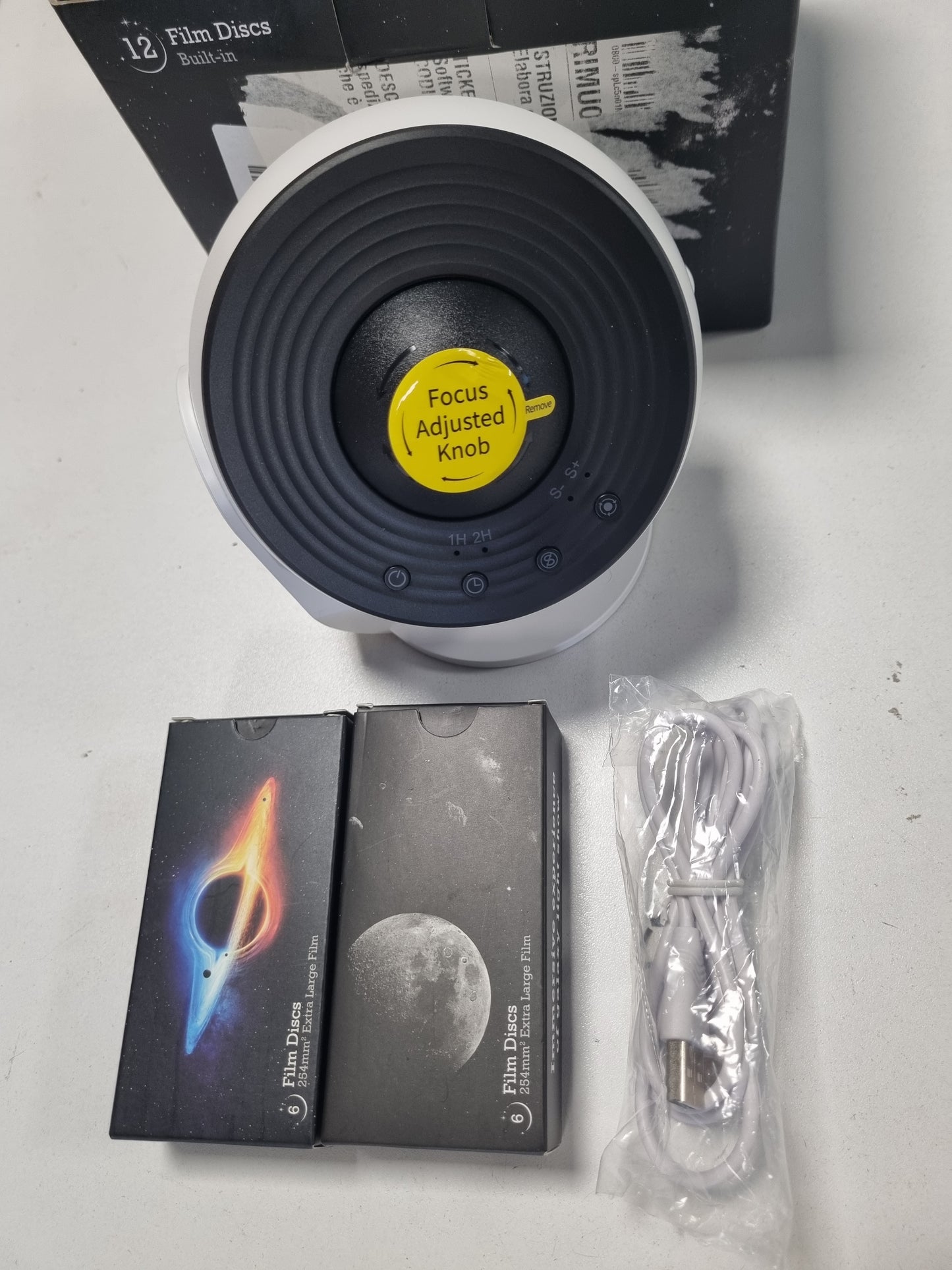 221948 - Projektor Macchiatto Pro Starry Sky, Projektor Planetarium me 13 Disqe Filmi, Rregullim Rrotullimi 360°
