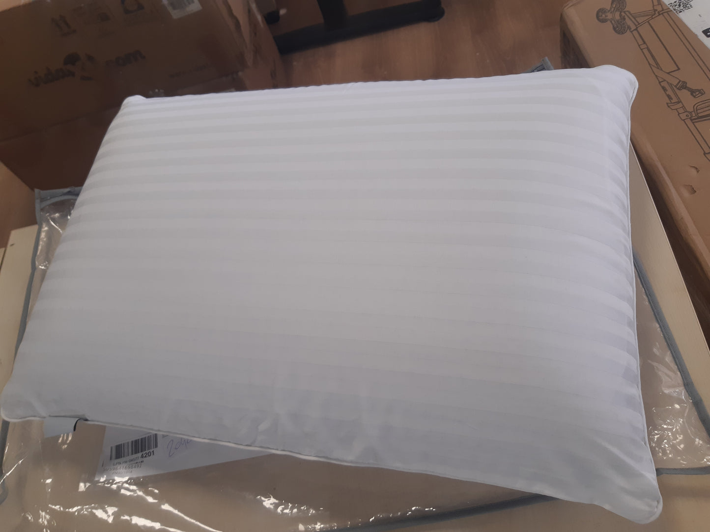 204055 - RELYON Jastëk Superior Comfort nga Lateksi Natyral 100%, Mbulesë e Lëvizshme nga Pambuku 100%, e Bardhë, i Hollë