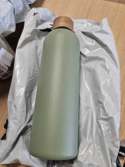 167747 - T&N - Shishe uji prej çeliku inox, Termos 1 litër me kapak druri akacie, E izoluar kundër rrjedhjeve, Kapacitet 1000 ml - Jeshile ulliri