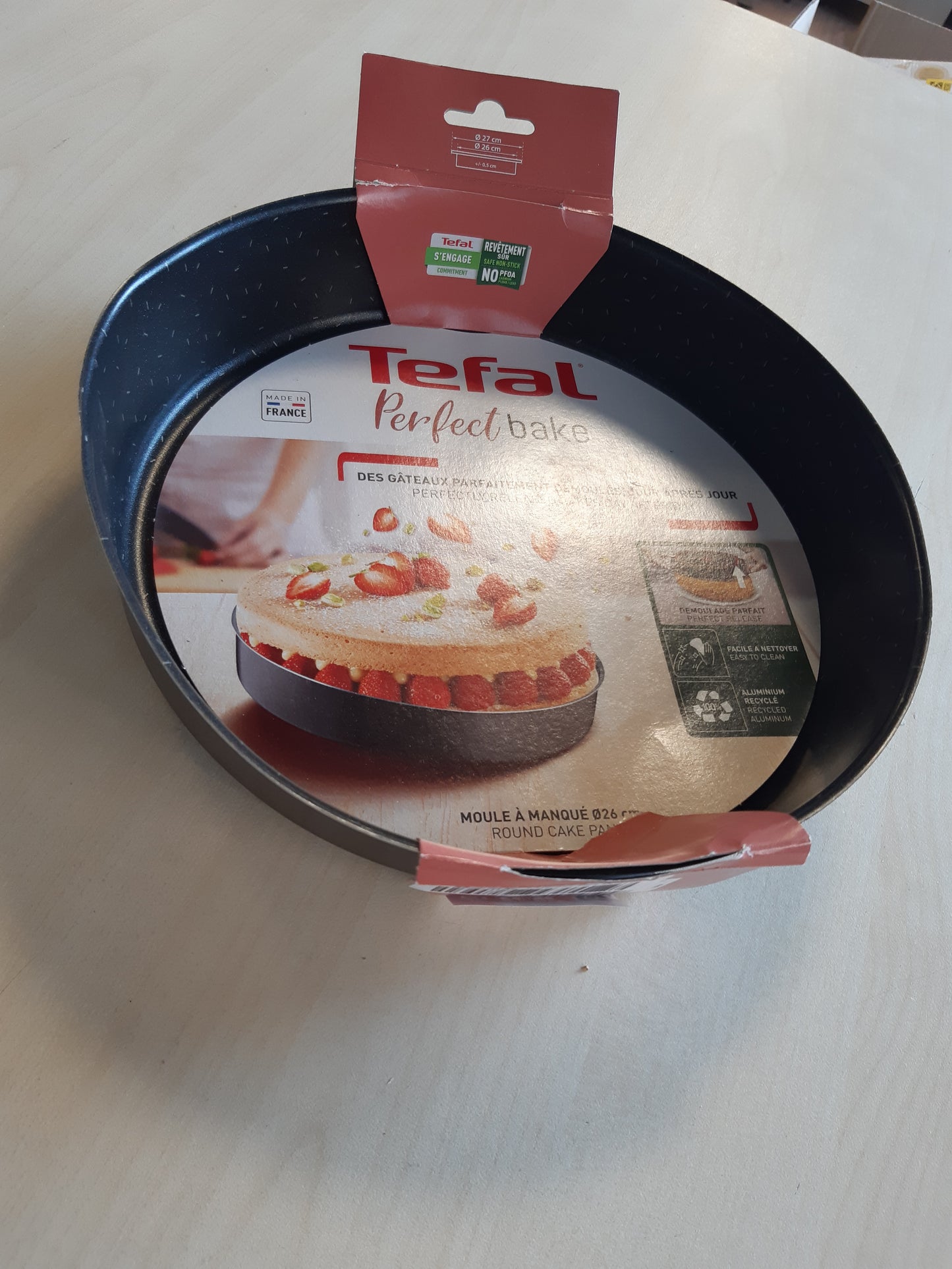 215848 - TEFAL Tavë me Sustë për Çokollatë 26cm, 100% Alumini i Ricikluar