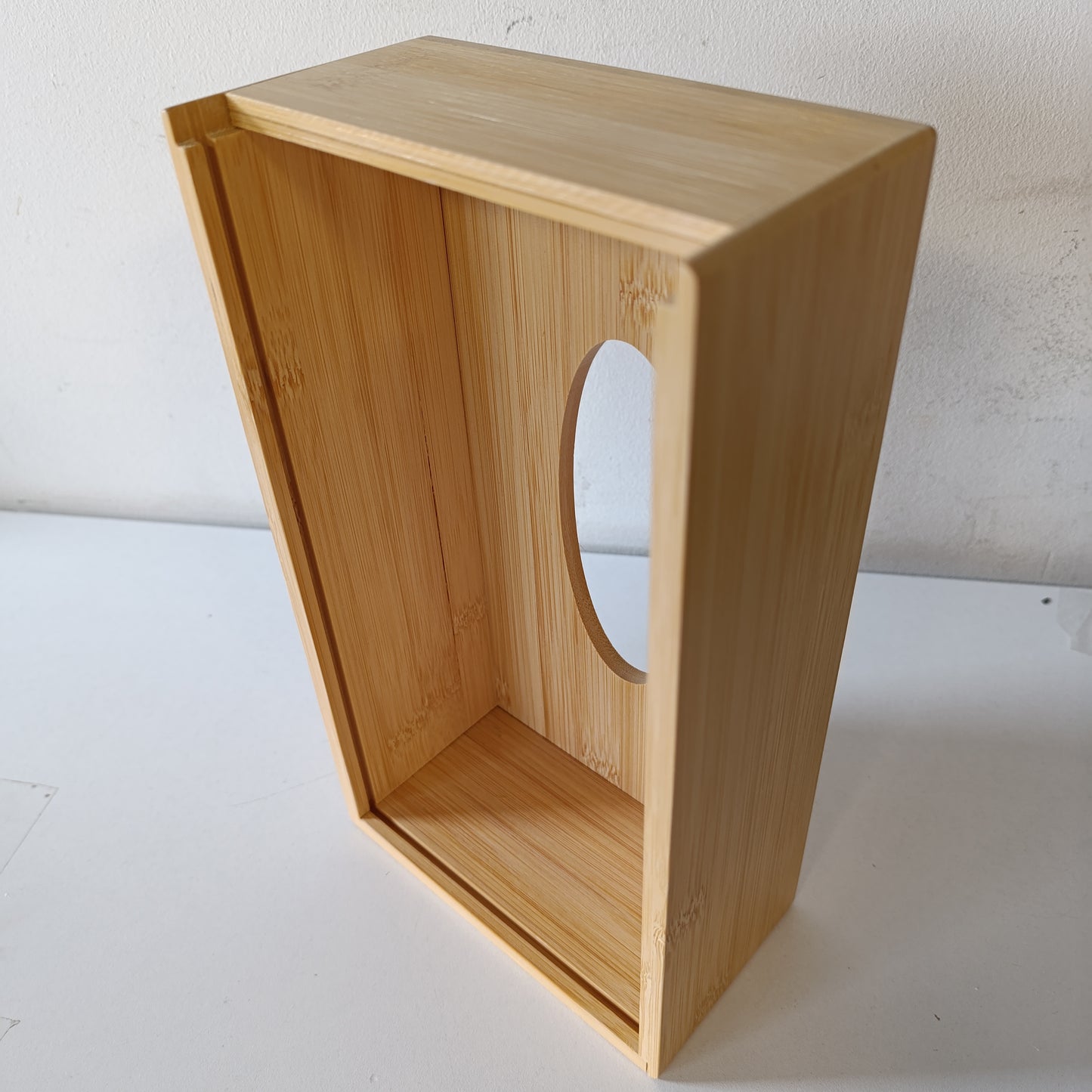 197649 - ZELLER 25305 Kuti për Shami Fytyre nga Bambu, Dimensione 27.5x15.5x8.5cm, Ngjyra Natyrale