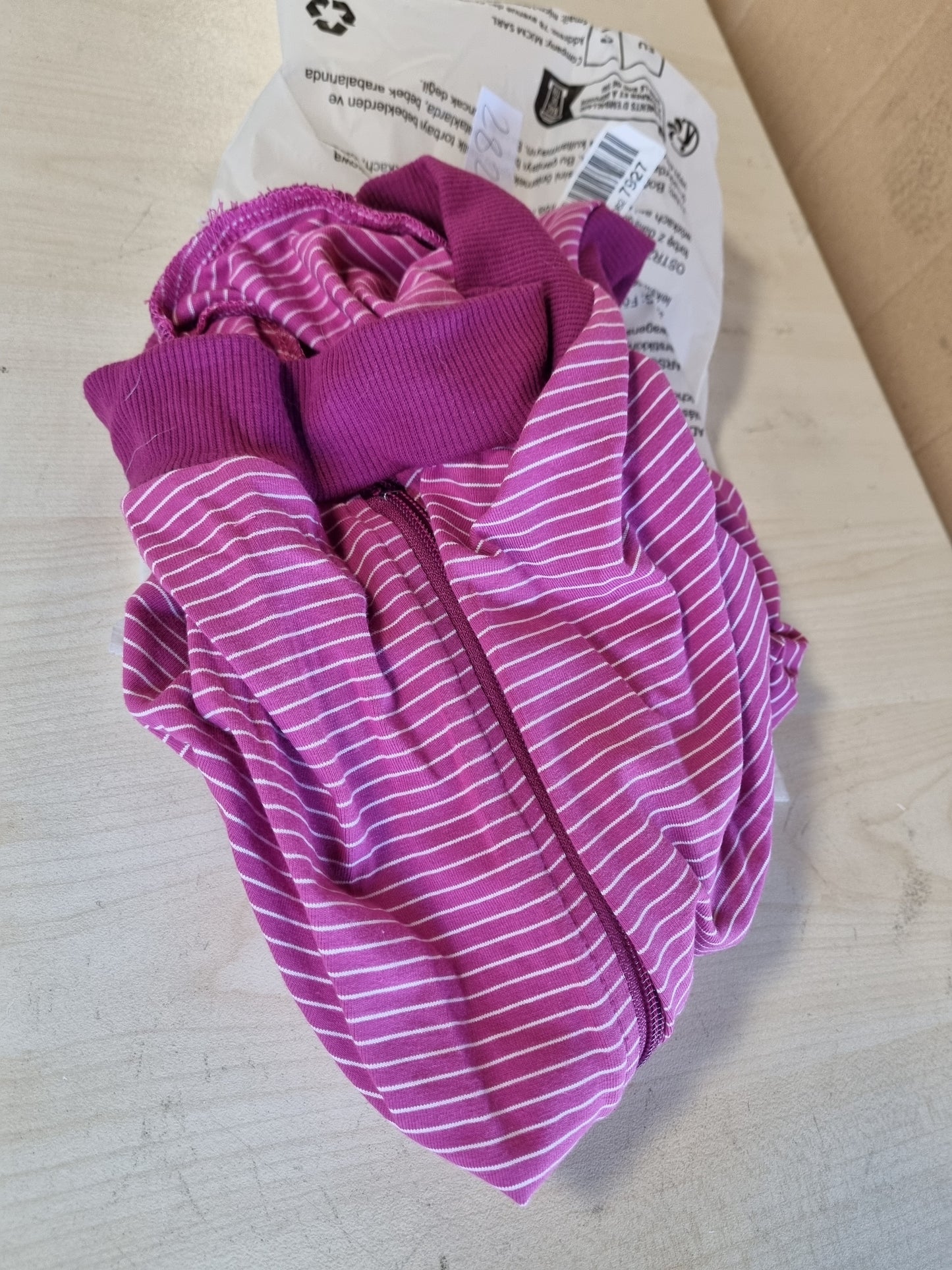 262086 - CYPOPYP KOSTUM TRUPI PËR QEN ME ZINXHIR, KOSTUM KIRURGJIK ME MBROJTJE NGA LËPIRJA DHE PLAGËT, PËR QEN FEMRA DHE MESHKUJ