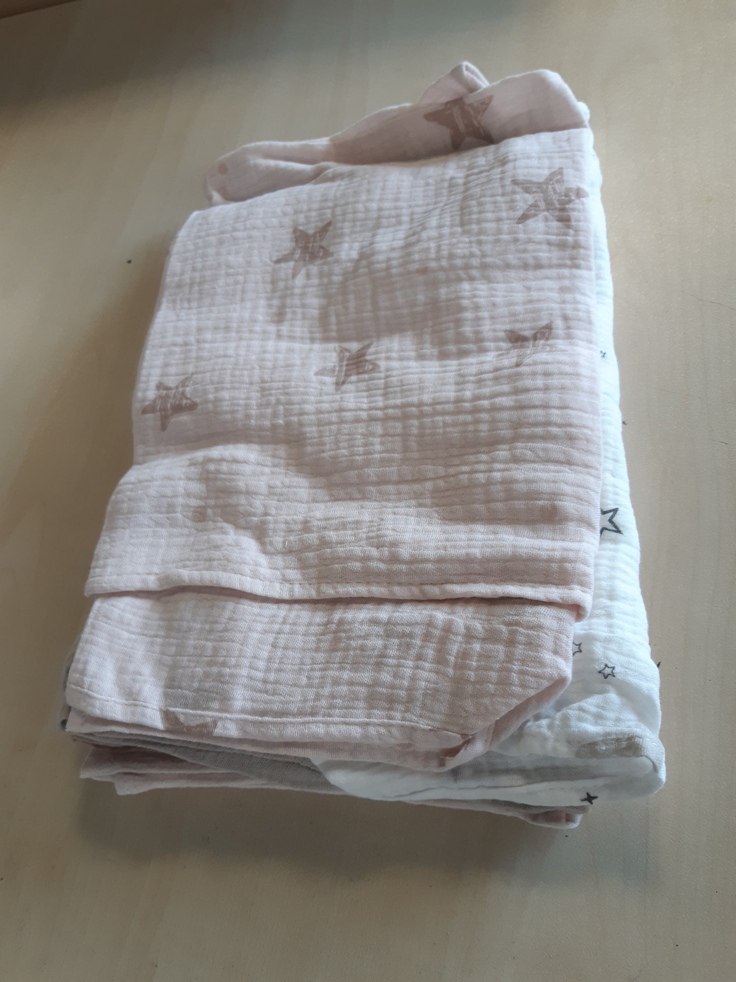 185722 - SUSURRATION Peceta Muslini për Bebe, Pako me 5 copë, Materiali 100% Pambuk, Madhësia 60x60cm, Modeli Pentagram Rozë