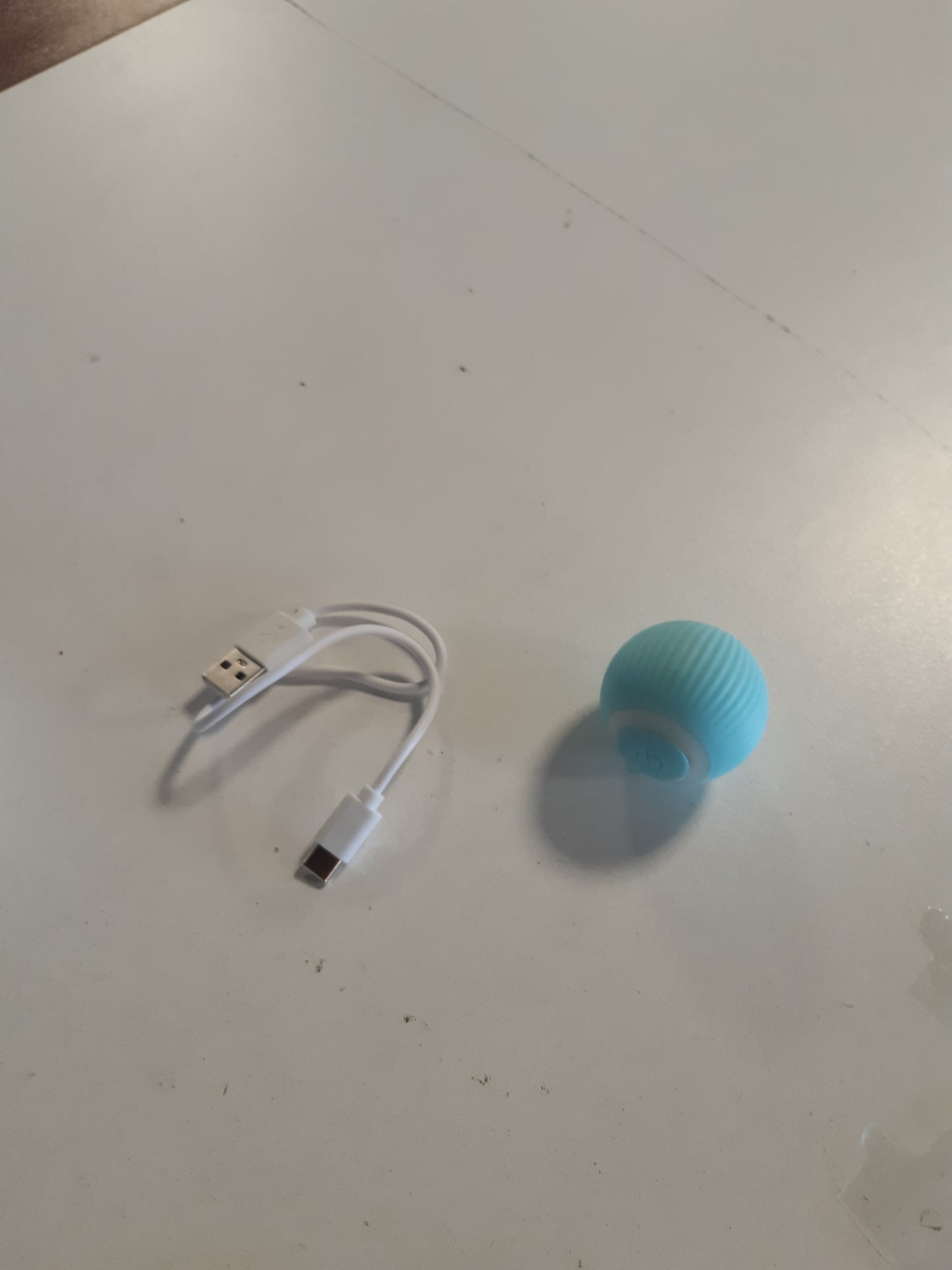 198938 - ILANTULE Lodër Interaktive me Top për Macet dhe Qentë, Top me Dritë LED, Rrotullim Automatik 360 Gradë, Karikim USB