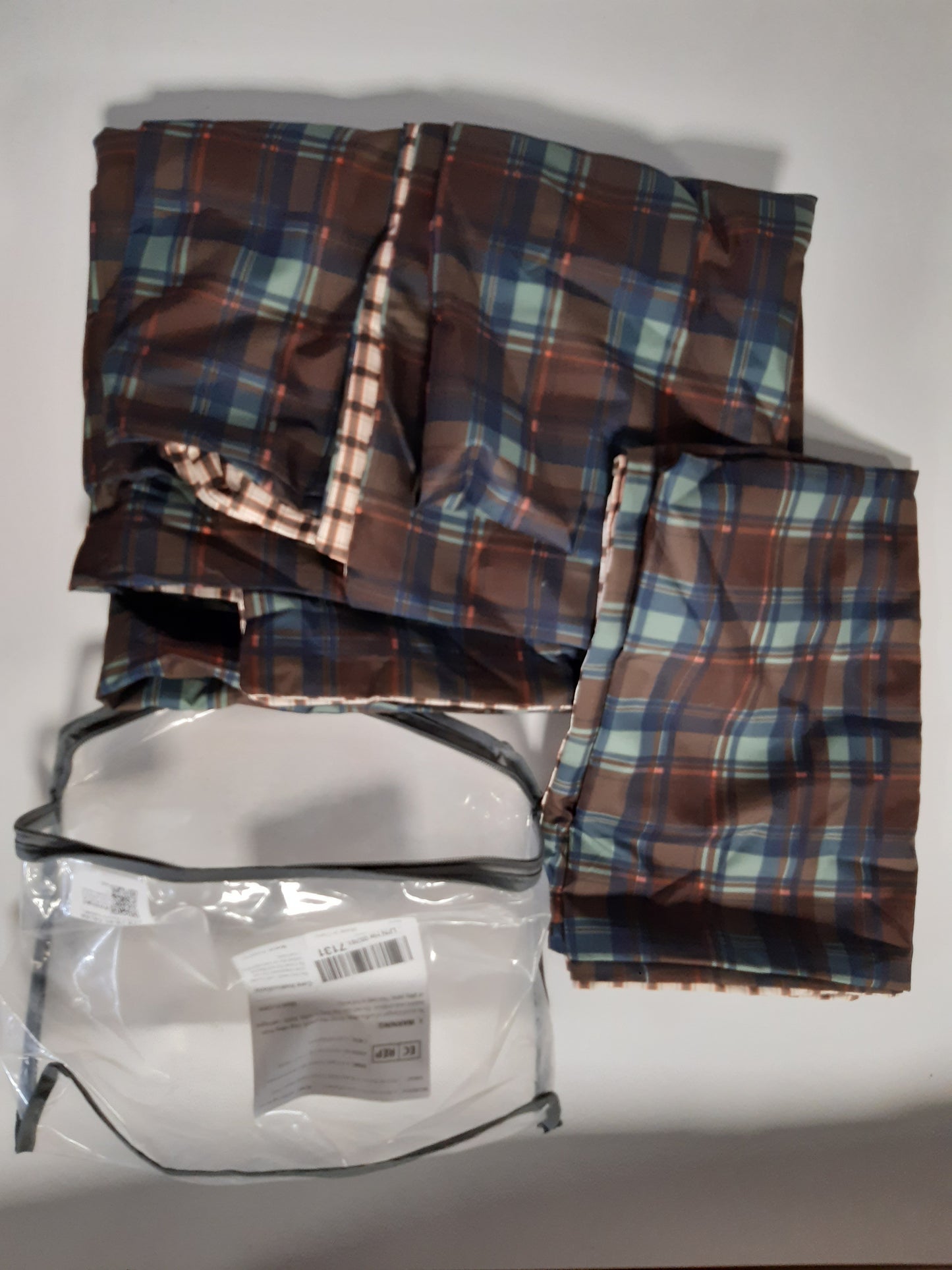 206321 - FREYAMY Set Mbulesash Jorgani me Ngjyrë të Gjelbër dhe Kafe, Mikrofibër, 220x240cm për Dy Persona, me Mbyllje Moderne me Zinxhir dhe 2 Mbulesa Jastëku 65x65cm