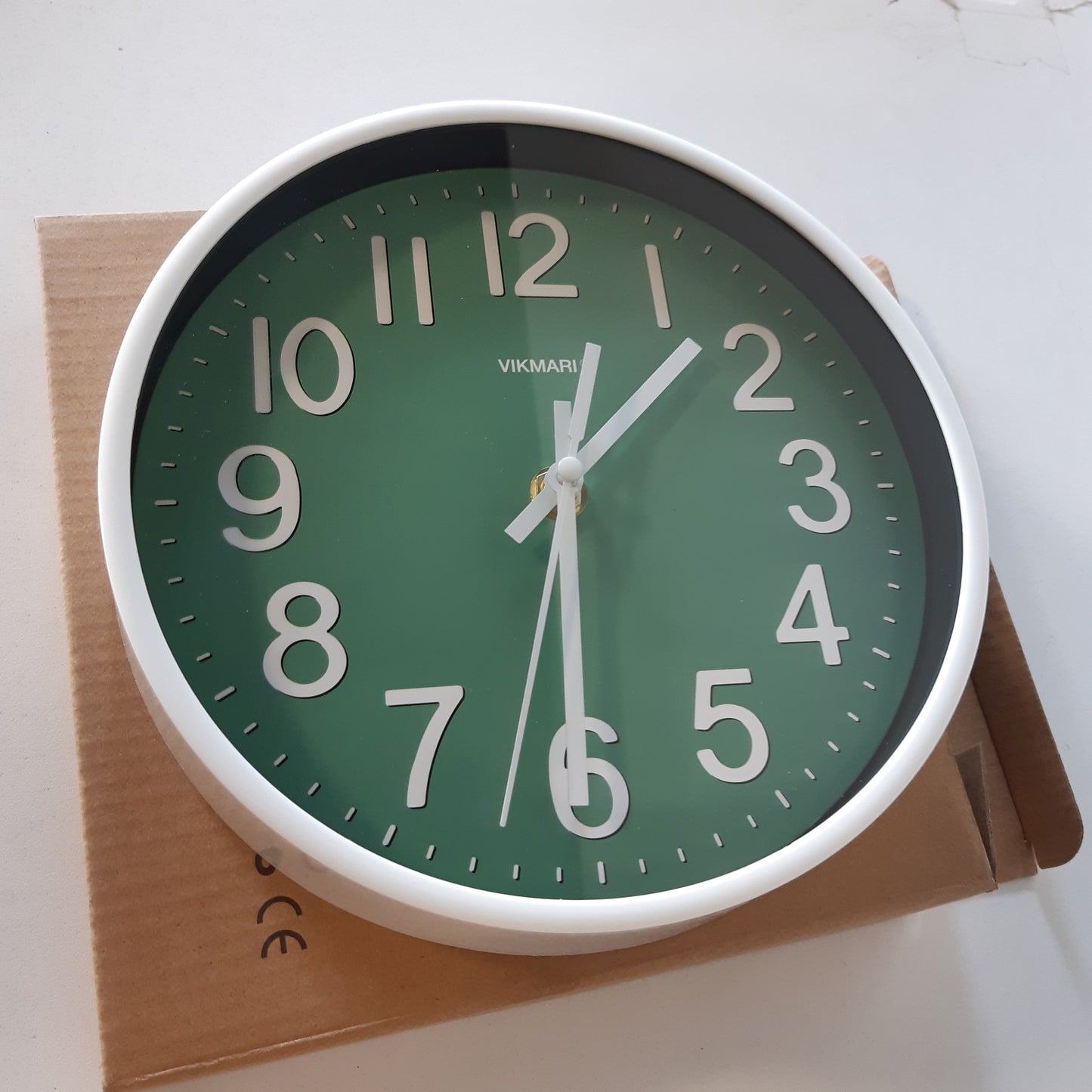 263755 - VIKMARI Orë Muri, e Vogël 20 cm, Analoge e Heshtur, Moderne, Jeshile