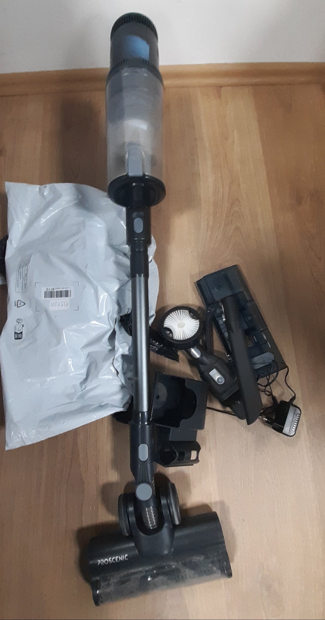 135020 - PROSCENIC P11 Fshesë me Korrent pa Tel, 45KPA, 550W, 60Min me Funksion Fshese, Ideal për Qilima, Dysheme të Forta, Perde, Qime Kafshësh Shtëpiake, Gri e Errët