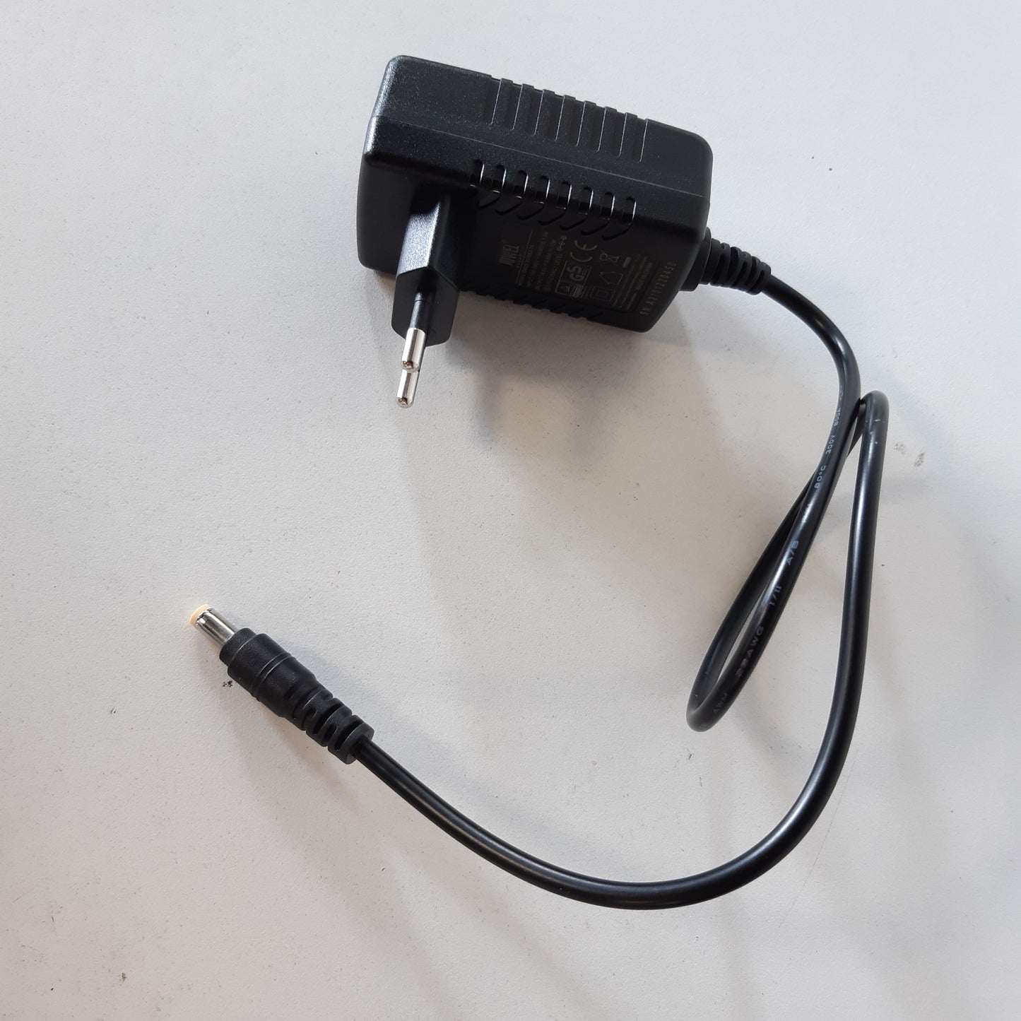 246881 - JUWEL Akuariumi me Furnizim energjie për Novolux LED, i përshtatshëm për Novolux LED 60/80 të Bardhë