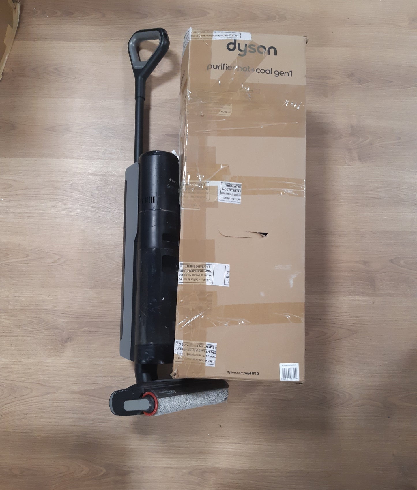 84050 - DREAME H12 Pro Fshesë pa Tel, Pastrim Skajesh dhe Vetëpastrim, Tharje me Ajër të Nxehtë, Kapacitet Rezervuari 900ml, Jetëgjatësi Baterie 35 Minuta, Eficente për Qime Kafshësh Shtëpiake në Dysheme të Forta