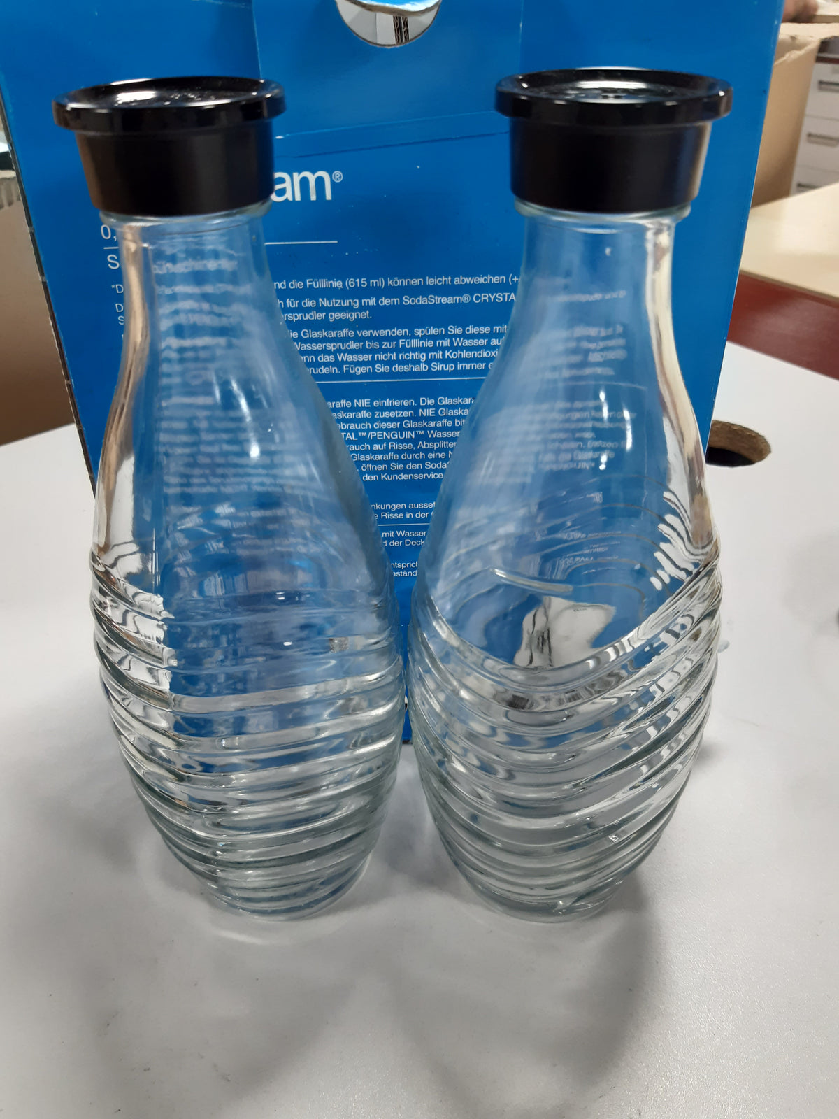 262987 - SODASTREAM Karafe qelqi Set me 2 të ripërdorshme, Karafe uji 0.7 L, e përputhshme me Penguin dhe Crystal, Miqësore me mjedisin
