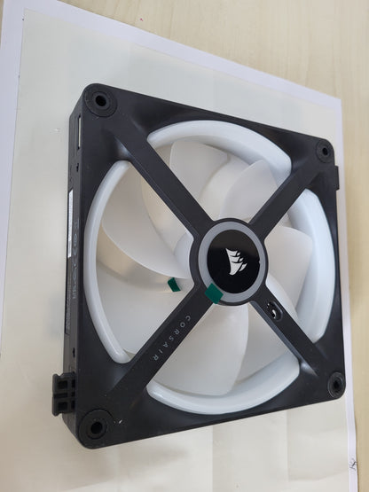 266366 - Corsair Ventilator iCUE LINK QX140 RGB 140 mm me kupolë magnetike RGB - i zi