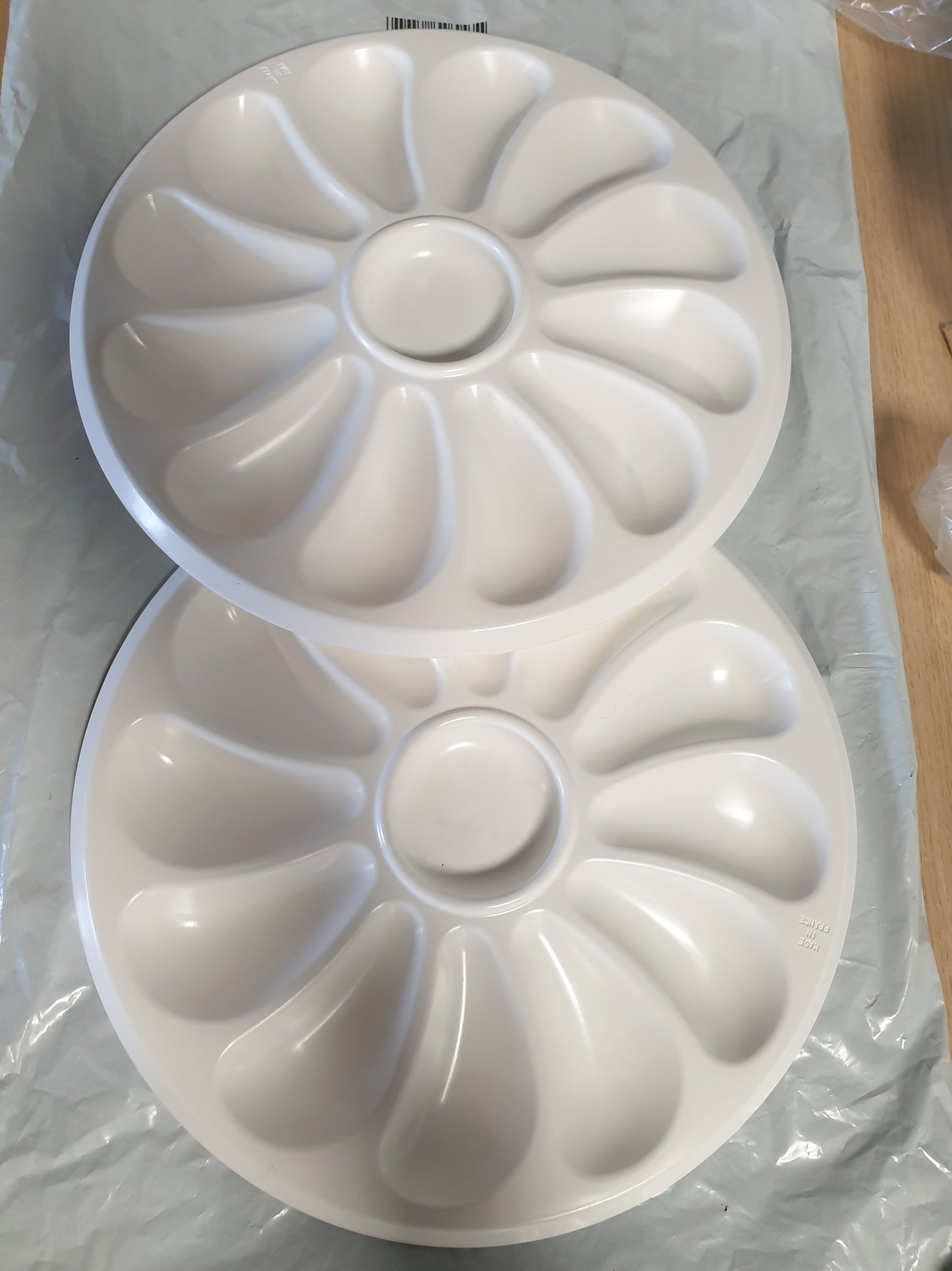 214339 - Pjata për goca deti, plastike, për 12 goca deti, diametër 31 cm, 2 copë