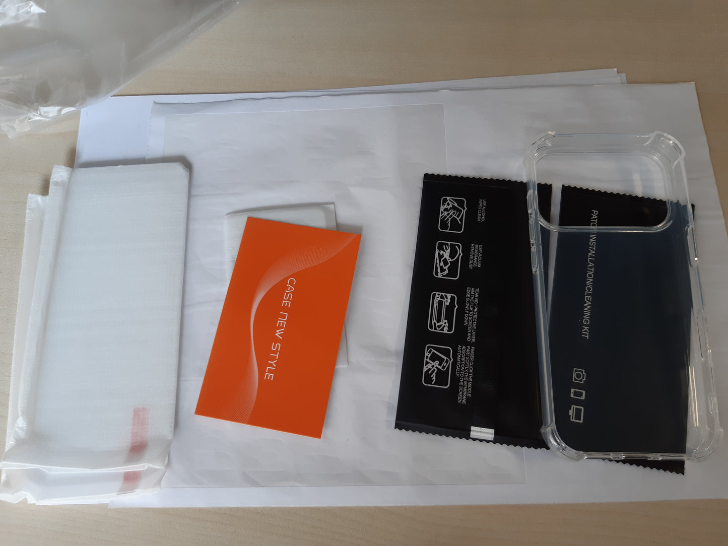 190458 - FLLAO Mbulesë 4-në-1 për iPhone 17 Pro me 2 Mbrojtëse Ekrani Xhami i Temperuar, 1 Mbrojtëse Kamera Ultra HD, Integruar Jastik Ajri, iPhone 17 Pro 6.3, Transparente, Rezistente ndaj Gërvishtjeve