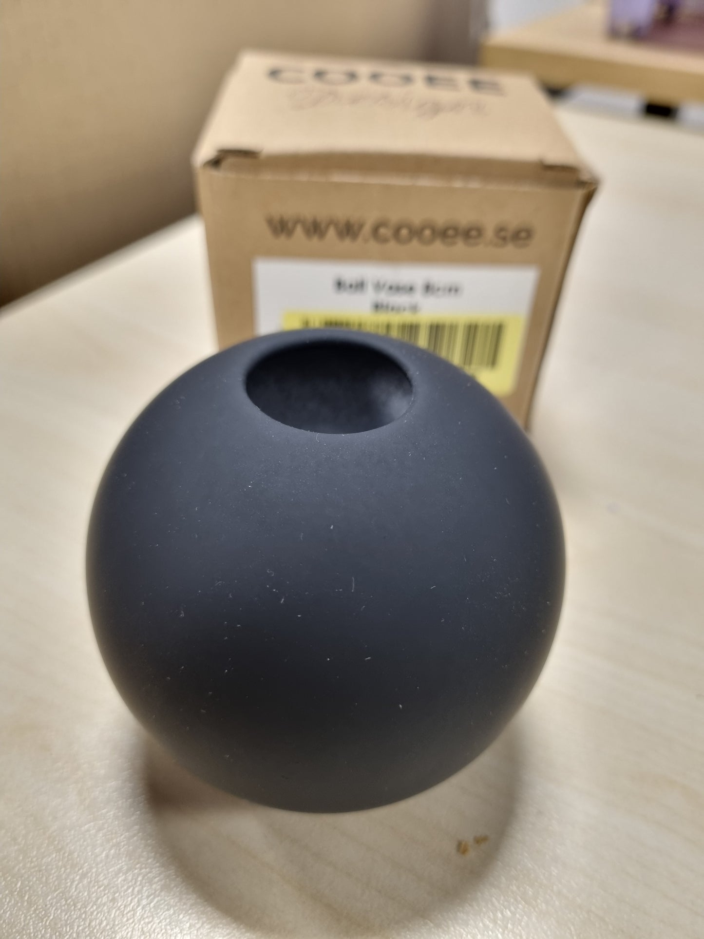 215664 - COOEE DESIGN Vazo me Topa 8cm e Zezë