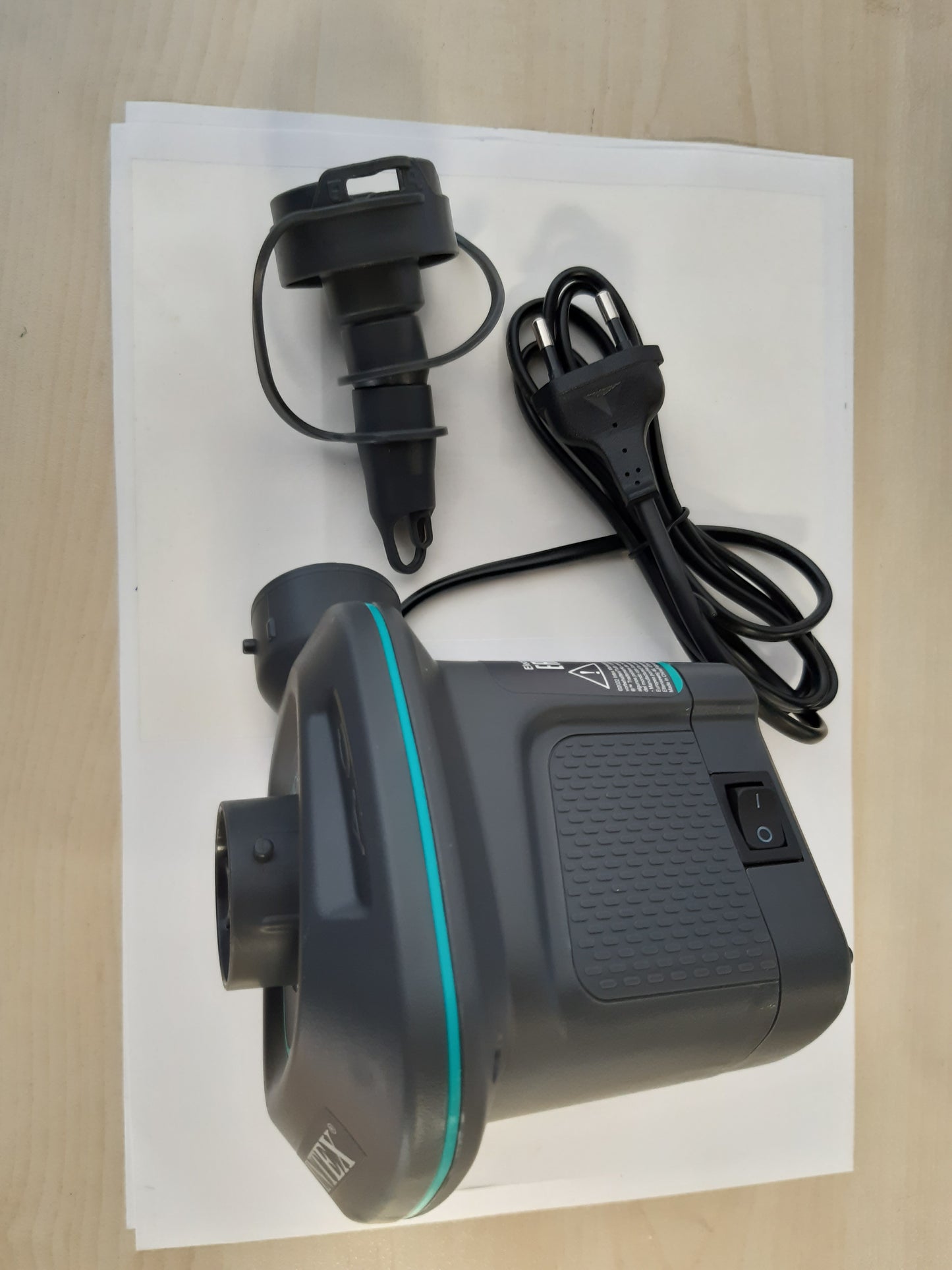 164012 - INTEX Pompë Ajri Elektrike, Voltazh 220-240V