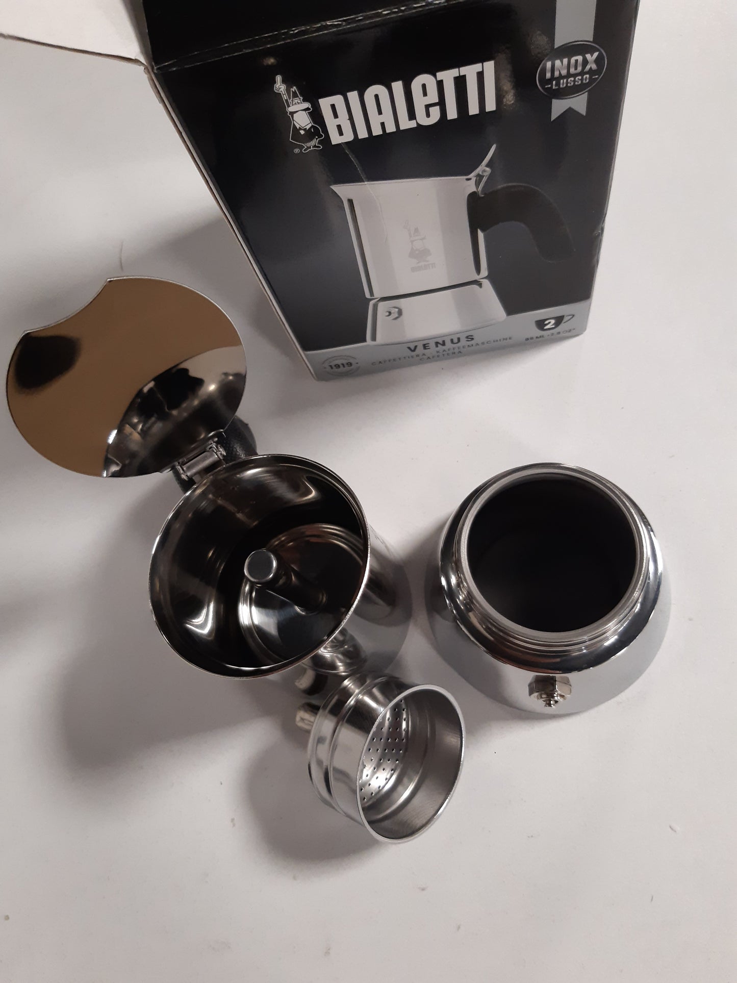 227460 - BIALETTI – Makinë kafeje Venus Induction, çelik inox, e përshtatshme për të gjitha sobat, 2 gota (90 ml), alumini, argjendi