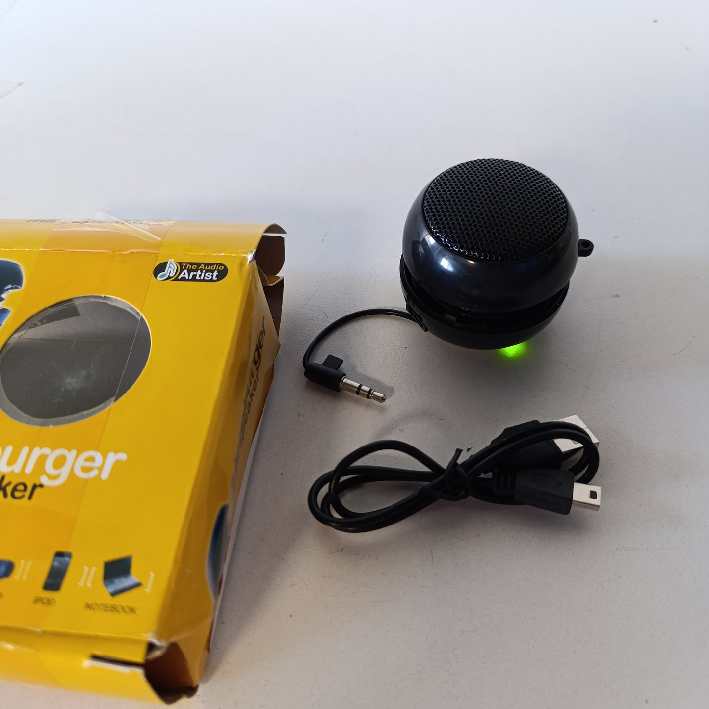 267252 - ZERONE Altoparlant WiFi Portativ, me prizë Audio Aux 3.5 mm, Bas i Qartë, Bateri e Integruar